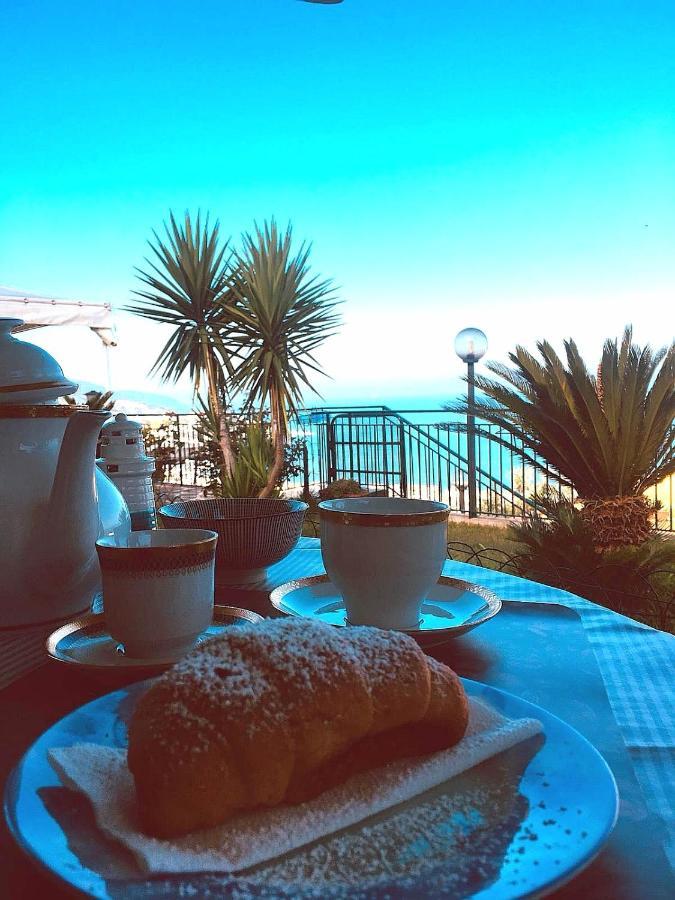 B&B "L'Eco Del Mare" Agropoli Buitenkant foto