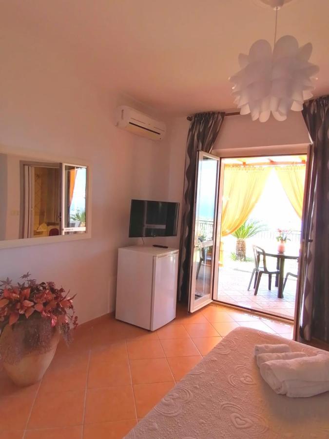 B&B "L'Eco Del Mare" Agropoli Buitenkant foto